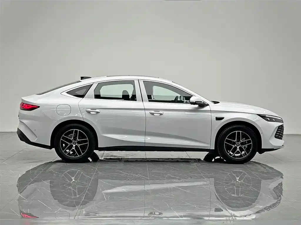 BYD Qin L — фото 7