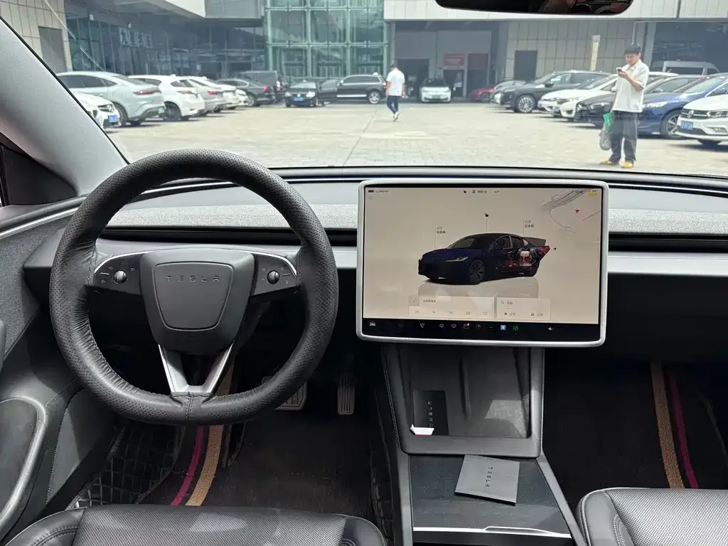 Tesla Model 3 — фото 8