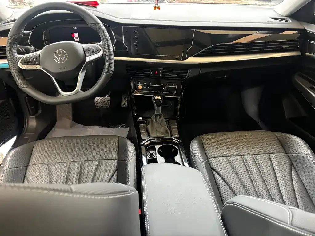 Volkswagen Passat — фото 5