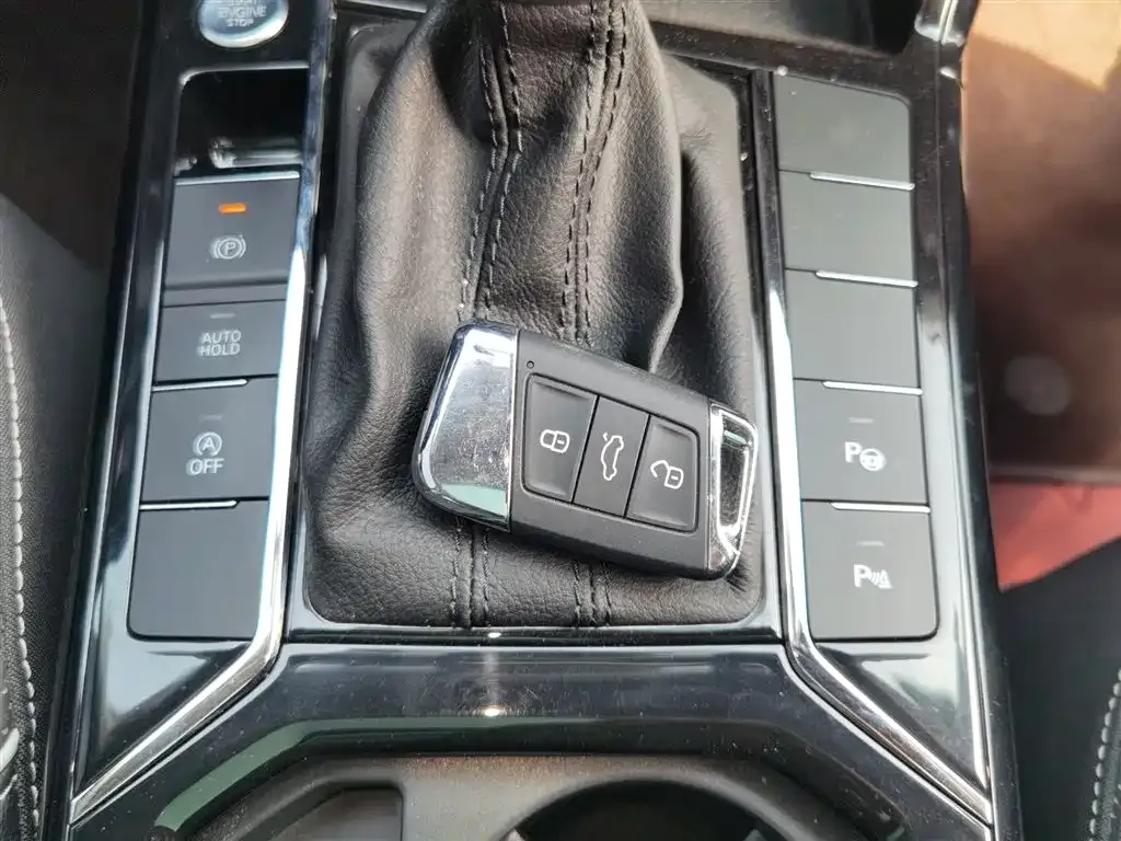 Volkswagen Passat — фото 10