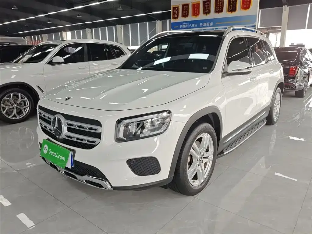 Mercedes-Benz GLB — фото 7