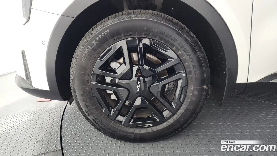 Kia Sorento — фото 6