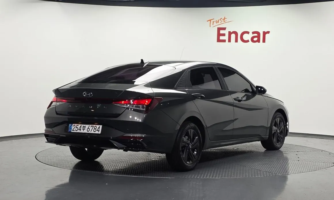 Hyundai AVANTE — фото 8