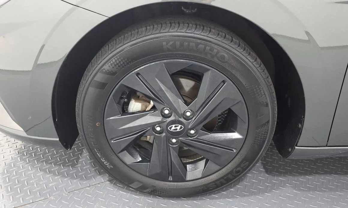 Hyundai AVANTE — фото 9