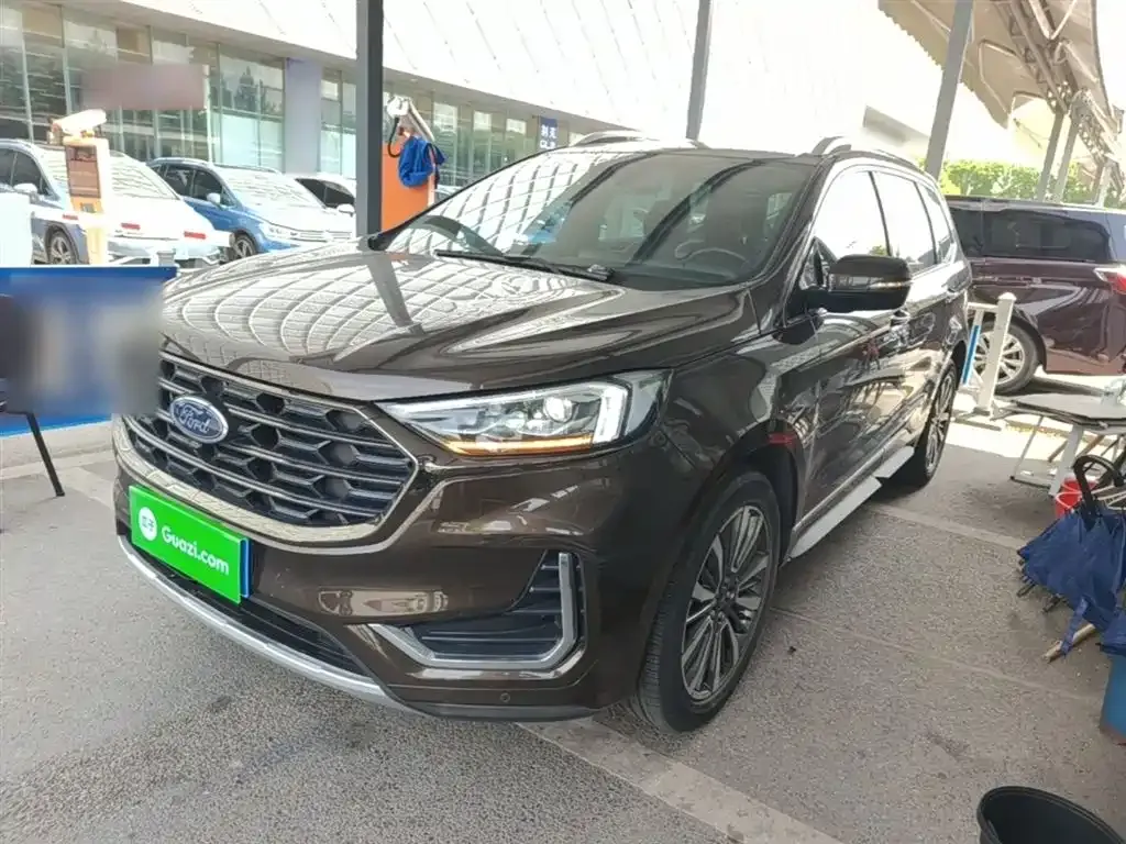 Ford Edge — фото 1