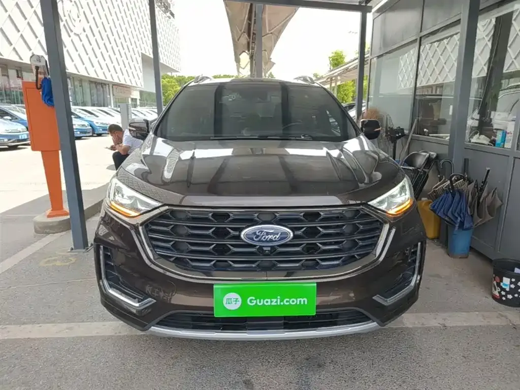 Ford Edge — фото 6