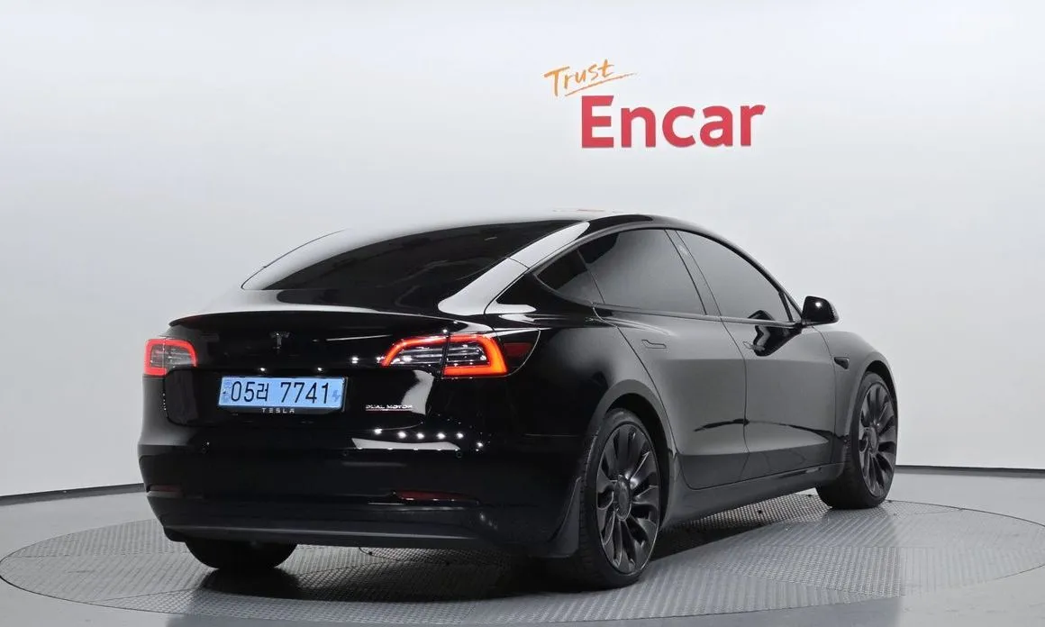 Tesla Model 3 2021 из KR, фото 3