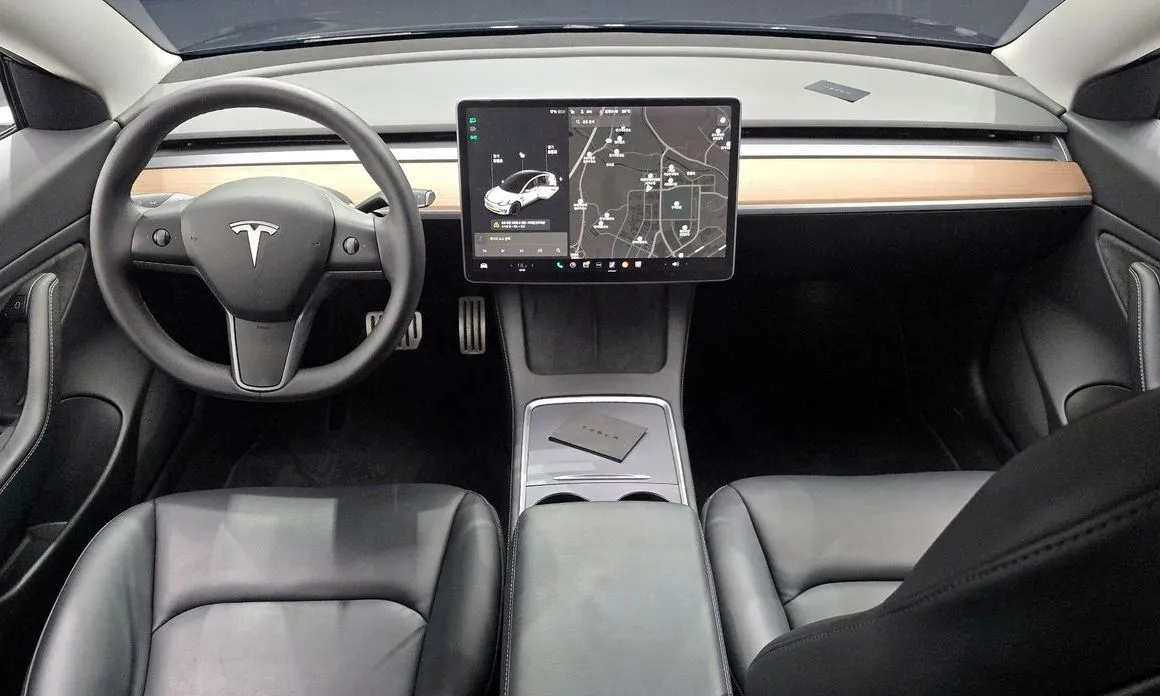 Tesla Model 3 2021 из KR, фото 9
