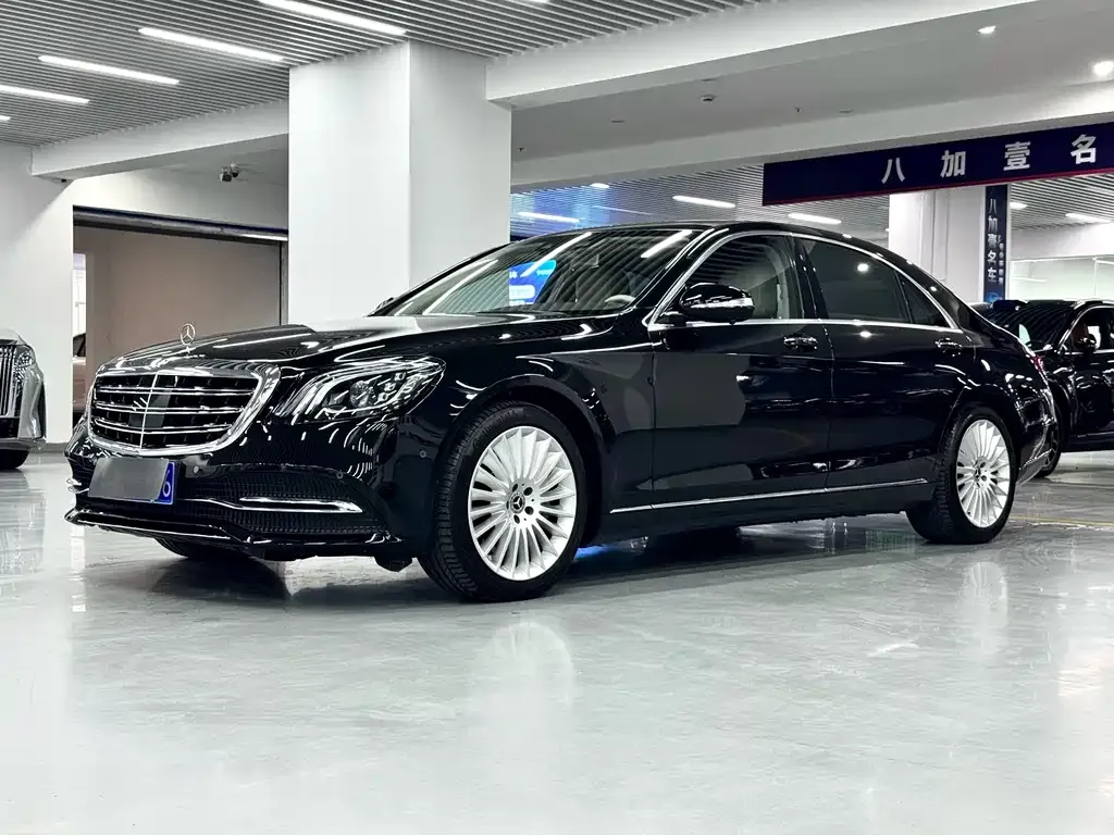 Mercedes-Benz S-Class — фото 1