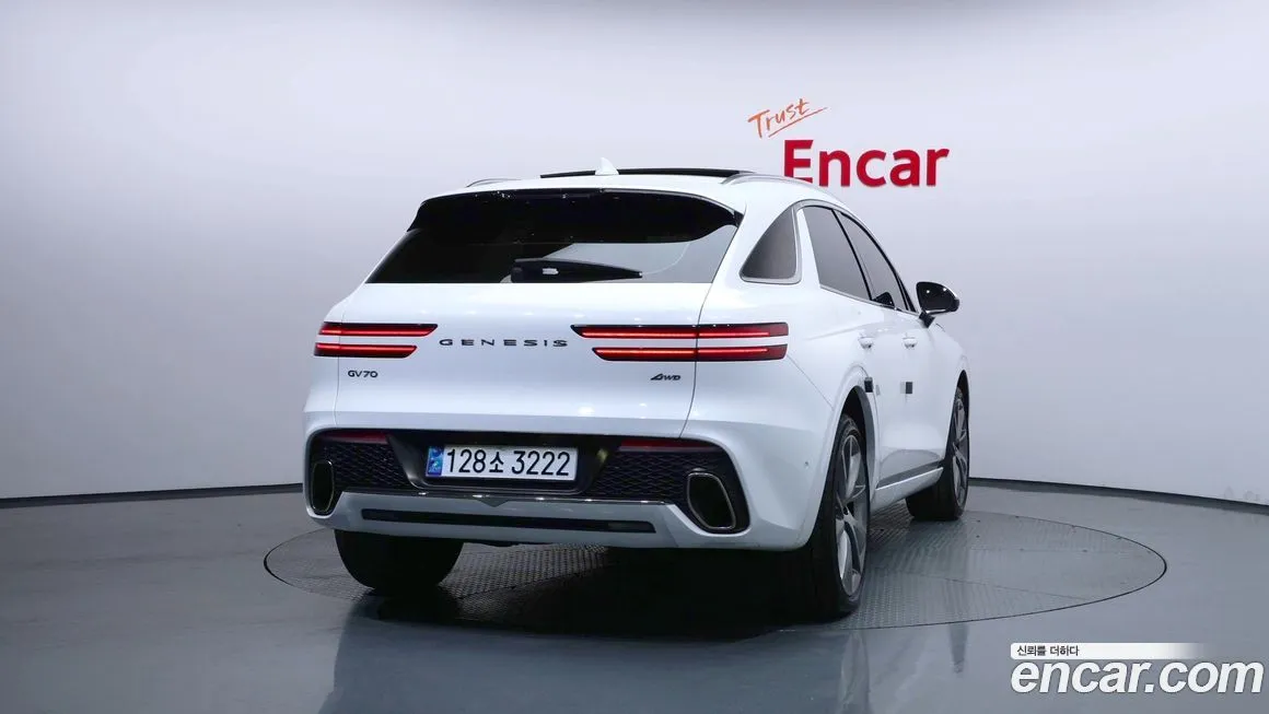 Genesis GV70 — фото 7