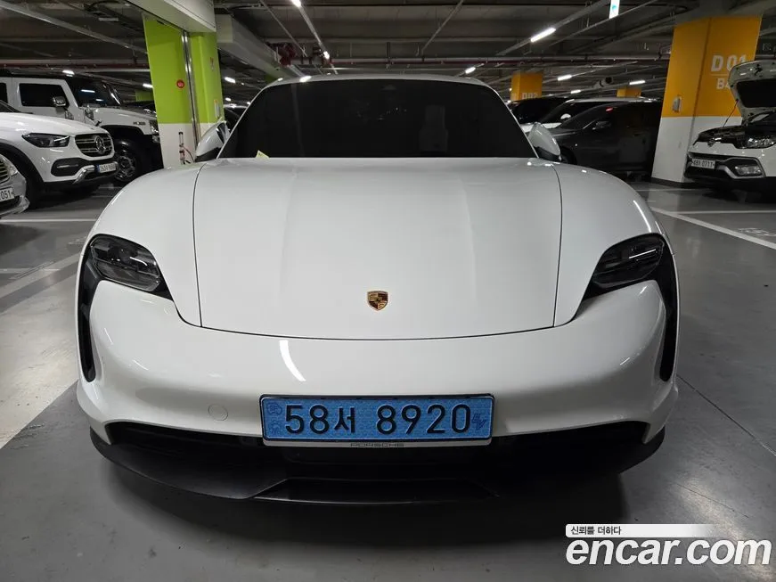 Porsche Taycan