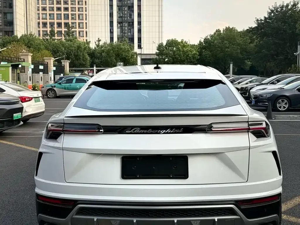 Lamborghini Urus 2021 из CN, фото 6