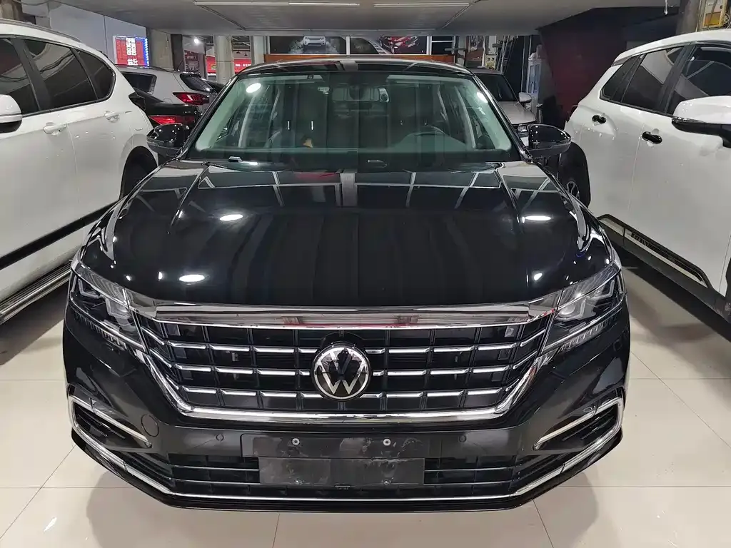 Volkswagen Passat — фото 5