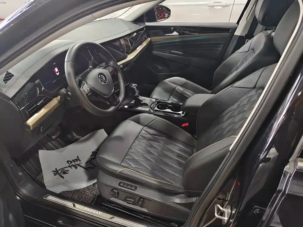 Volkswagen Passat — фото 6