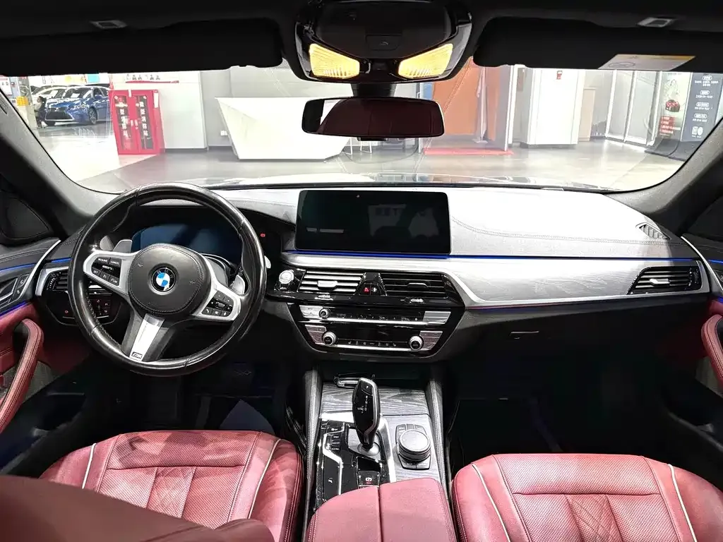 BMW 5 Series — фото 4