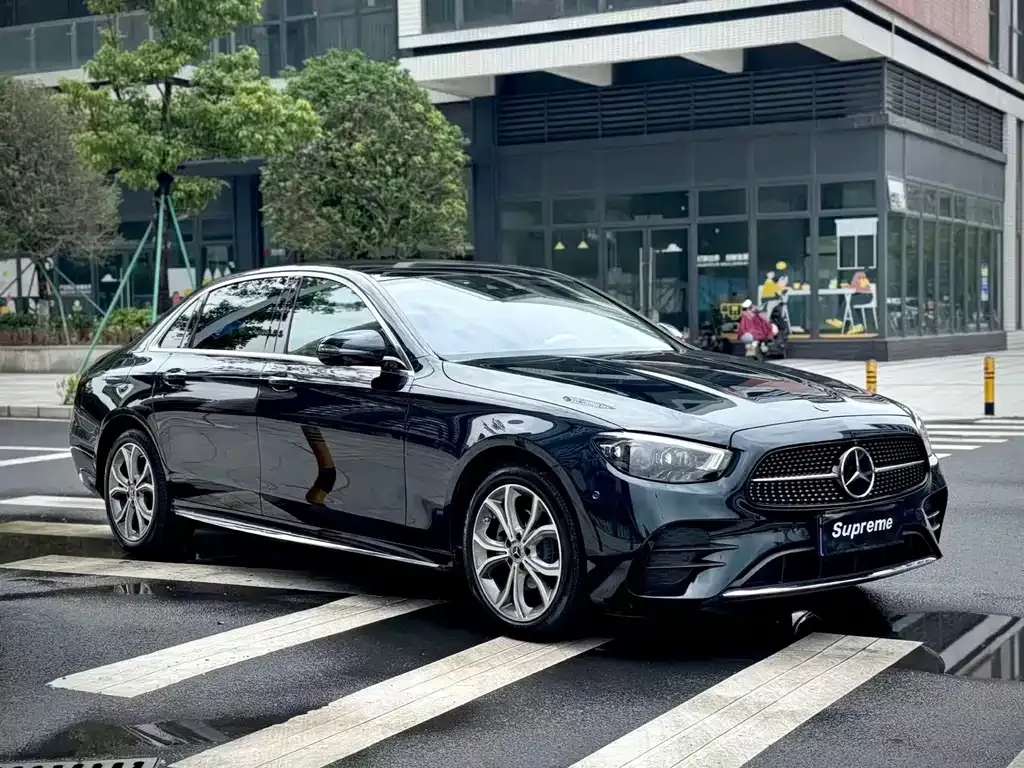 Mercedes-Benz E-Class — фото 10