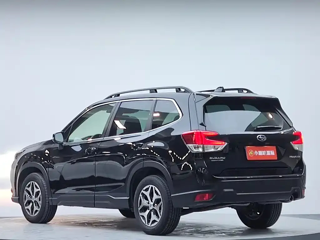 Subaru Forester — фото 7