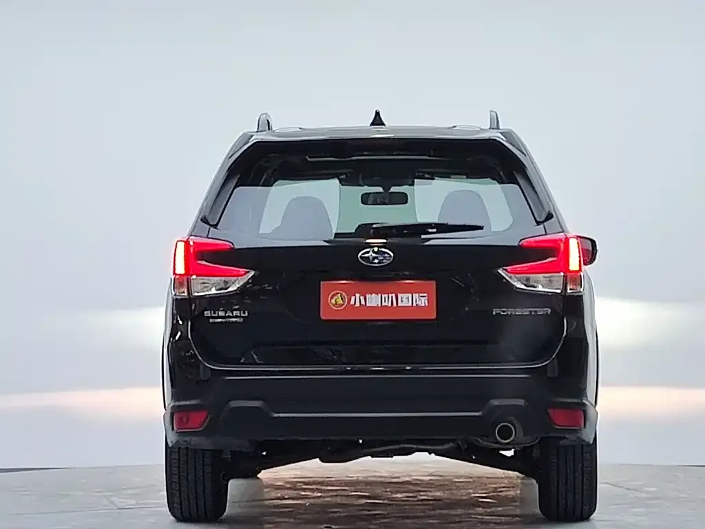 Subaru Forester — фото 8