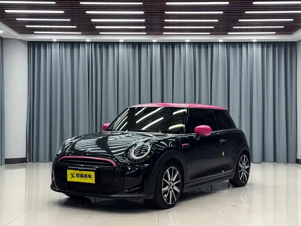 MINI Cooper (3-door) — фото 1