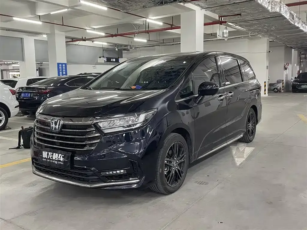 Honda Odyssey — фото 1