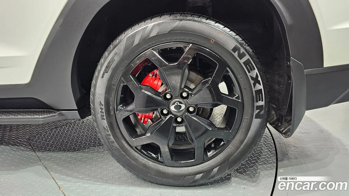 KG Mobility (Ssangyong) Torres — фото 9