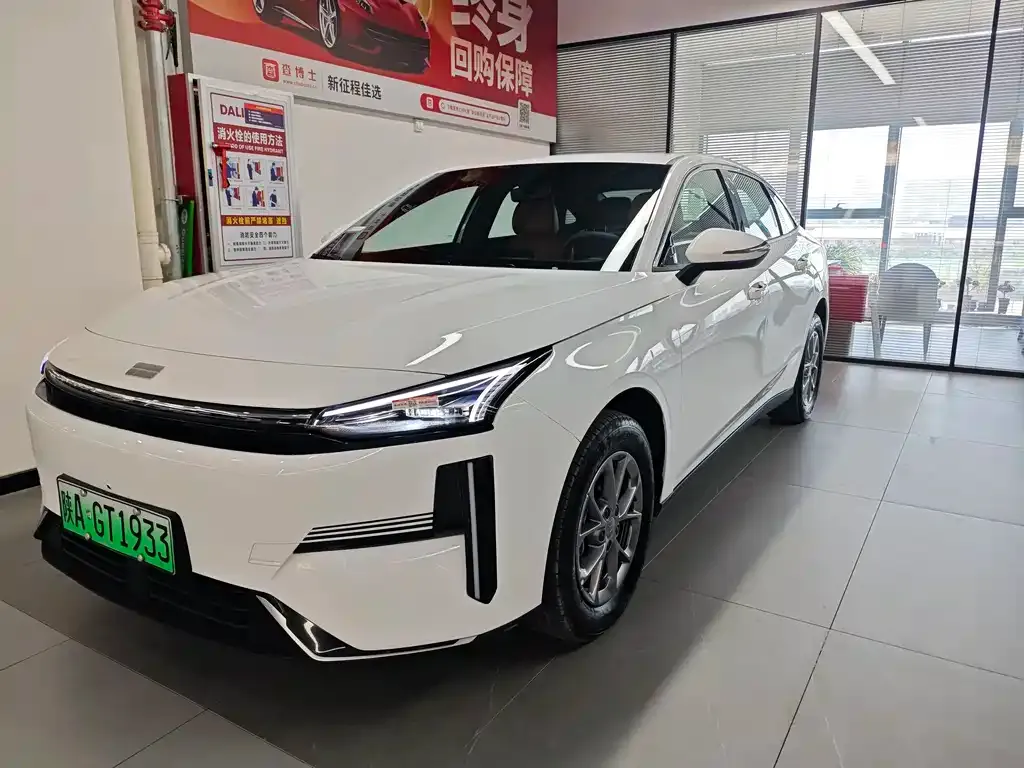 Geely Galaxy L6