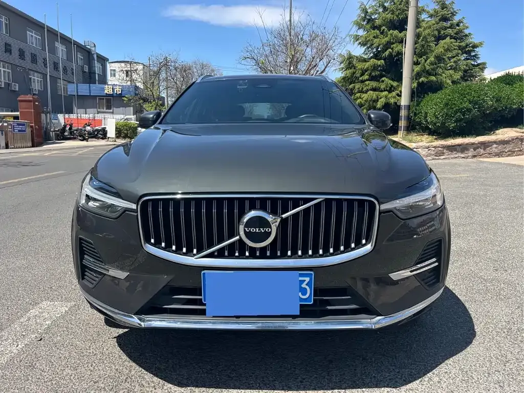 Volvo XC60 — фото 4