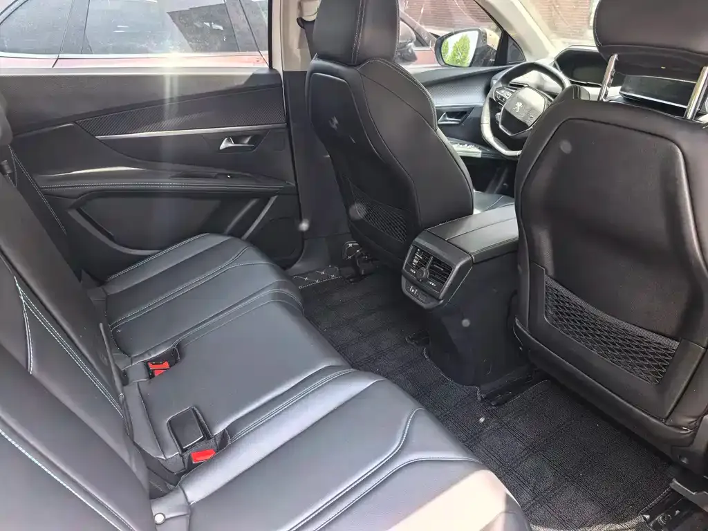 Peugeot 5008 2022 из CN, фото 10