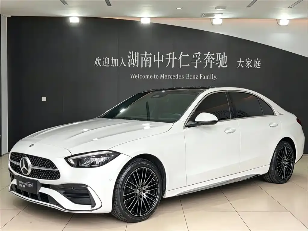 Mercedes-Benz C-Class — фото 1
