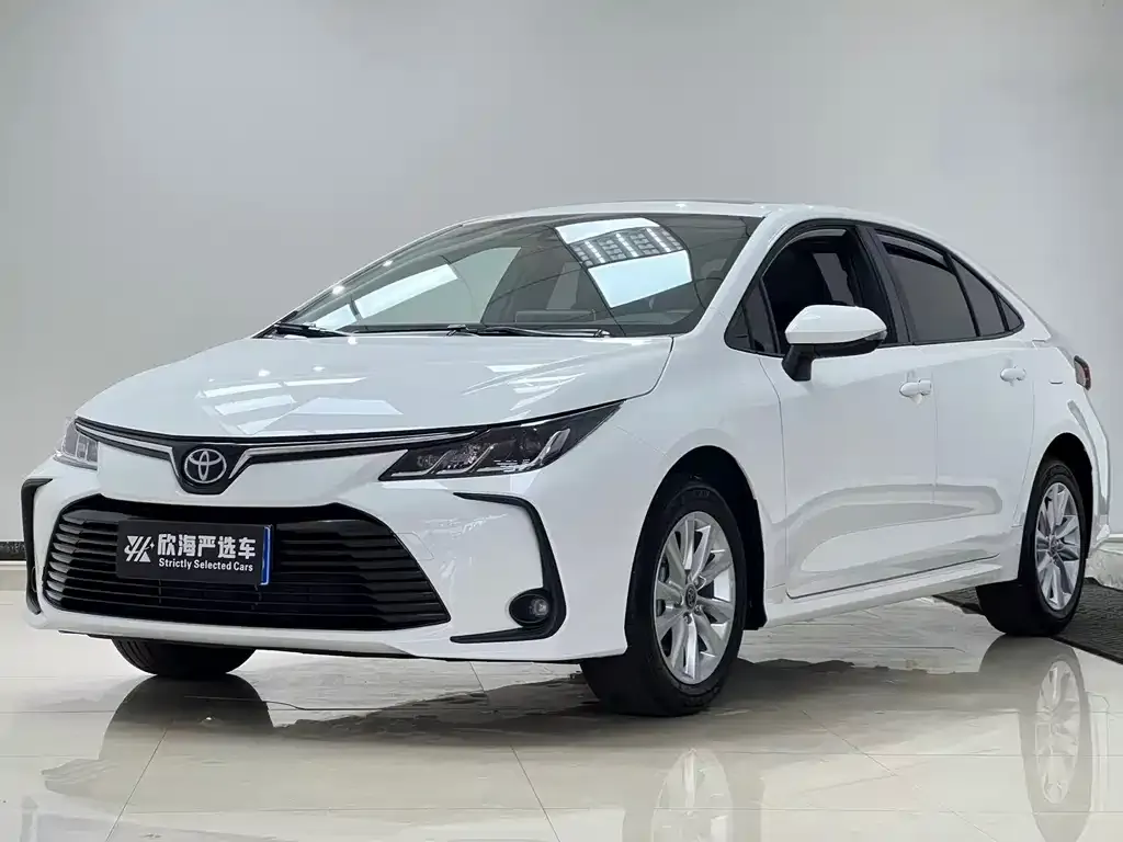 Toyota Corolla — фото 1