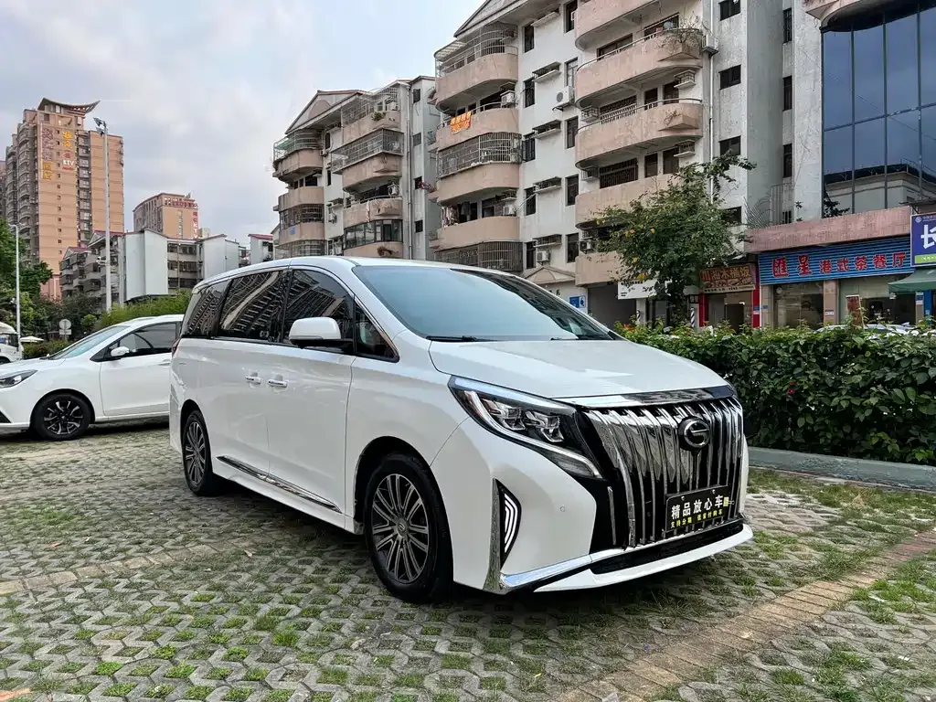 GAC Motor Trumpchi M8 — фото 1