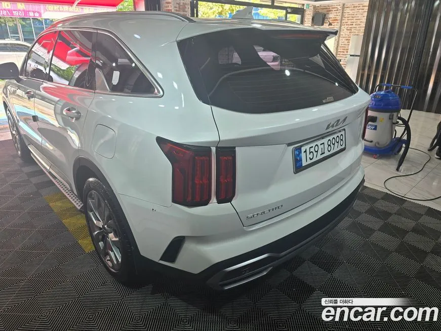 Kia Sorento — фото 8