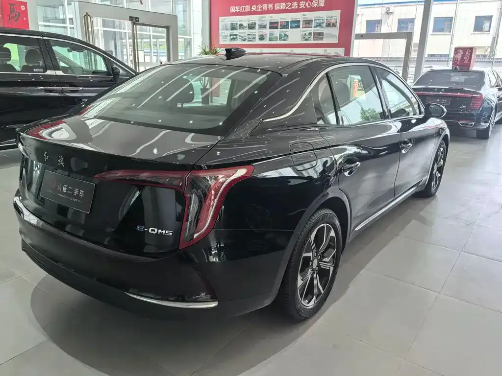 Hongqi E-QM5 2023 из CN, фото 2