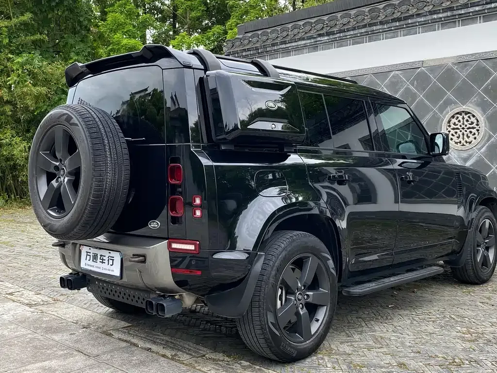 Land Rover Defender — фото 7