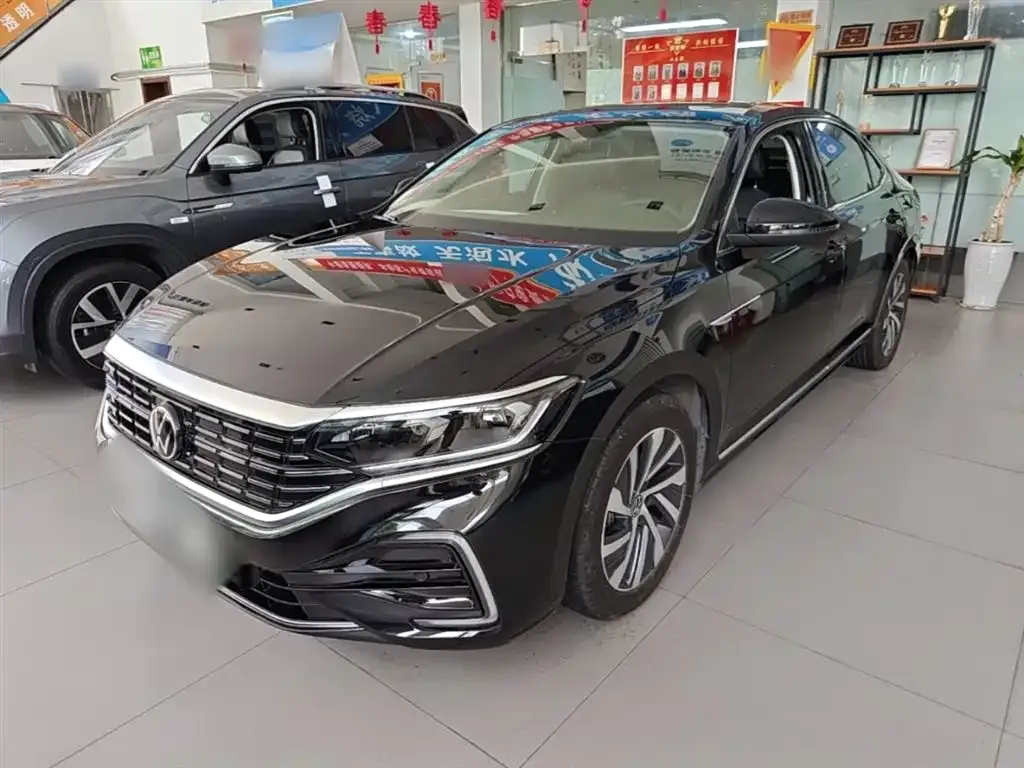 Volkswagen 帕萨特插电混动 — фото 1