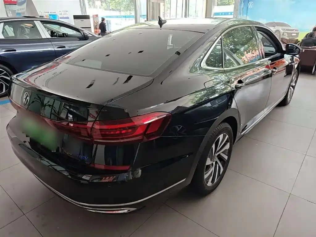Volkswagen 帕萨特插电混动 — фото 7