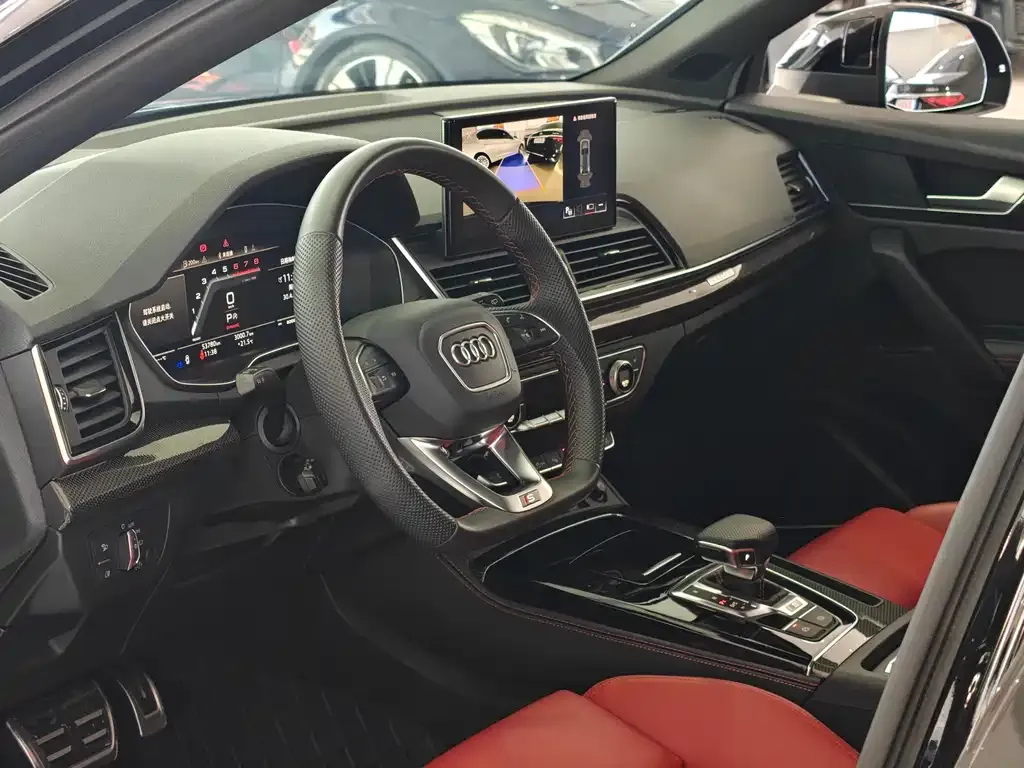 Audi SQ5 2023 из CN, фото 7