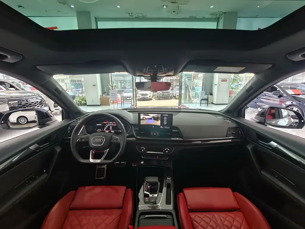 Audi SQ5 2023 из CN, фото 4