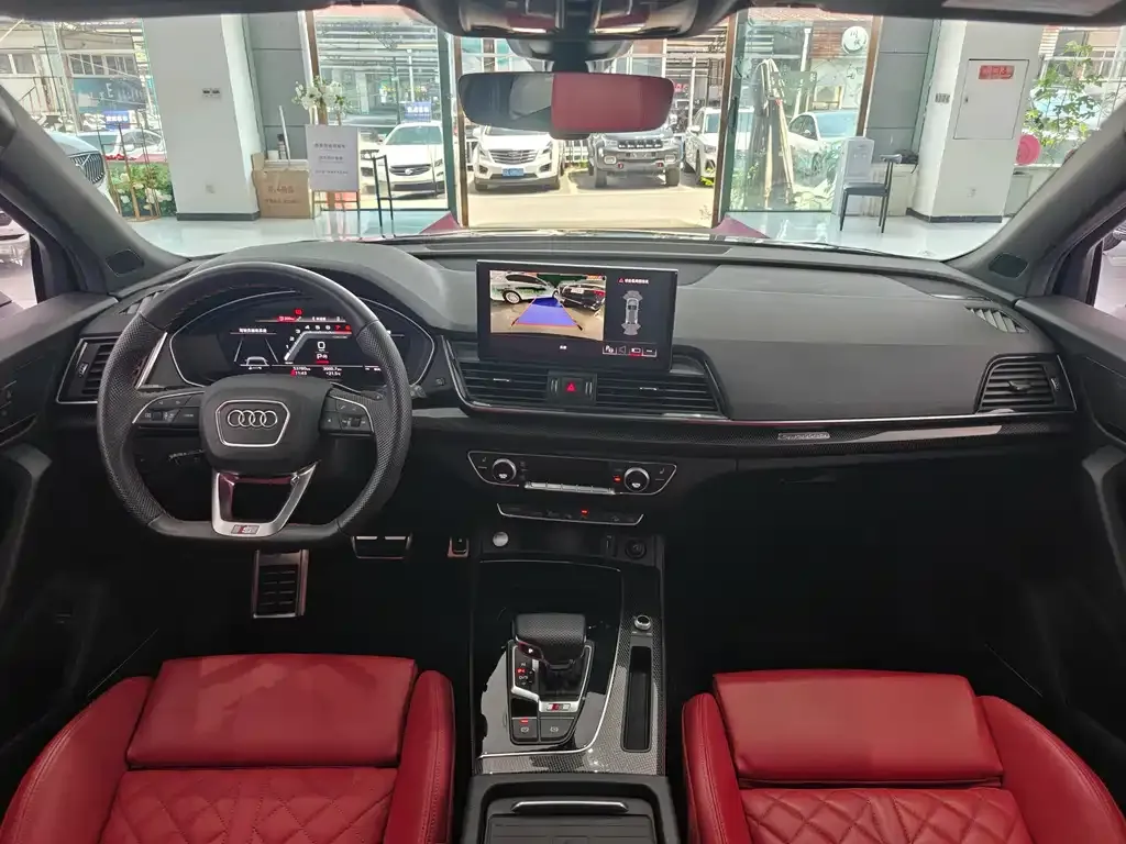 Audi SQ5 2023 из CN, фото 6