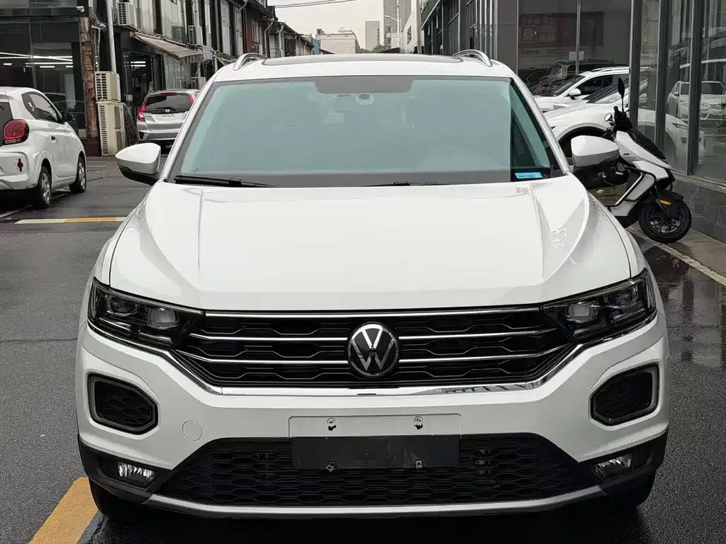 Volkswagen T-Roc — фото 4