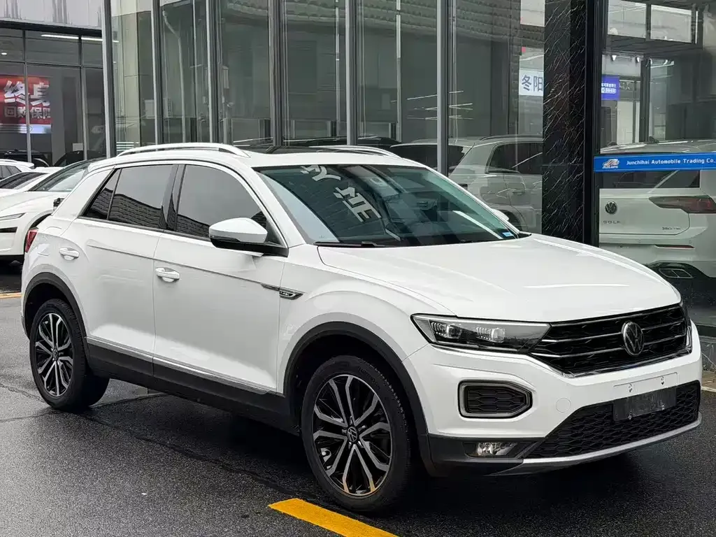 Volkswagen T-Roc — фото 5