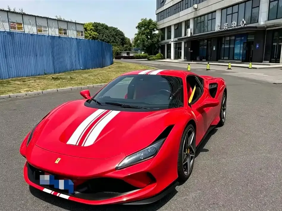 Ferrari F8 — фото 1