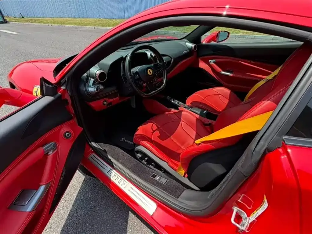 Ferrari F8 — фото 2