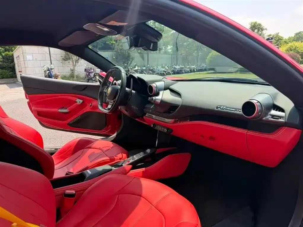 Ferrari F8 — фото 4