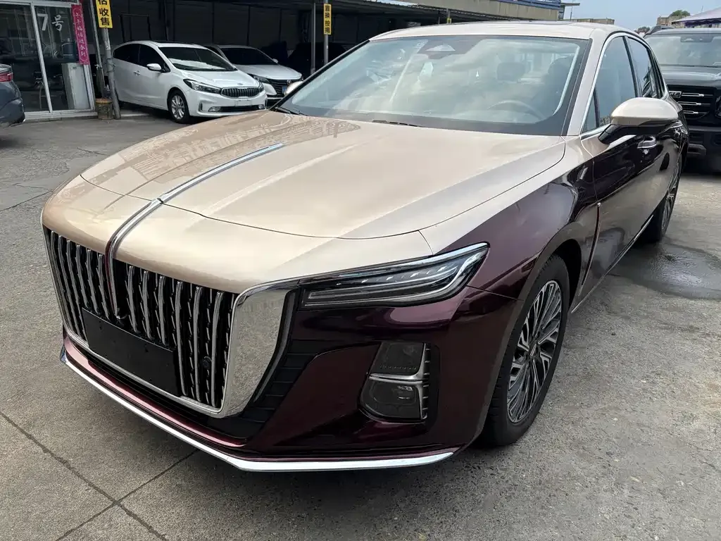 Hongqi H5 — фото 1