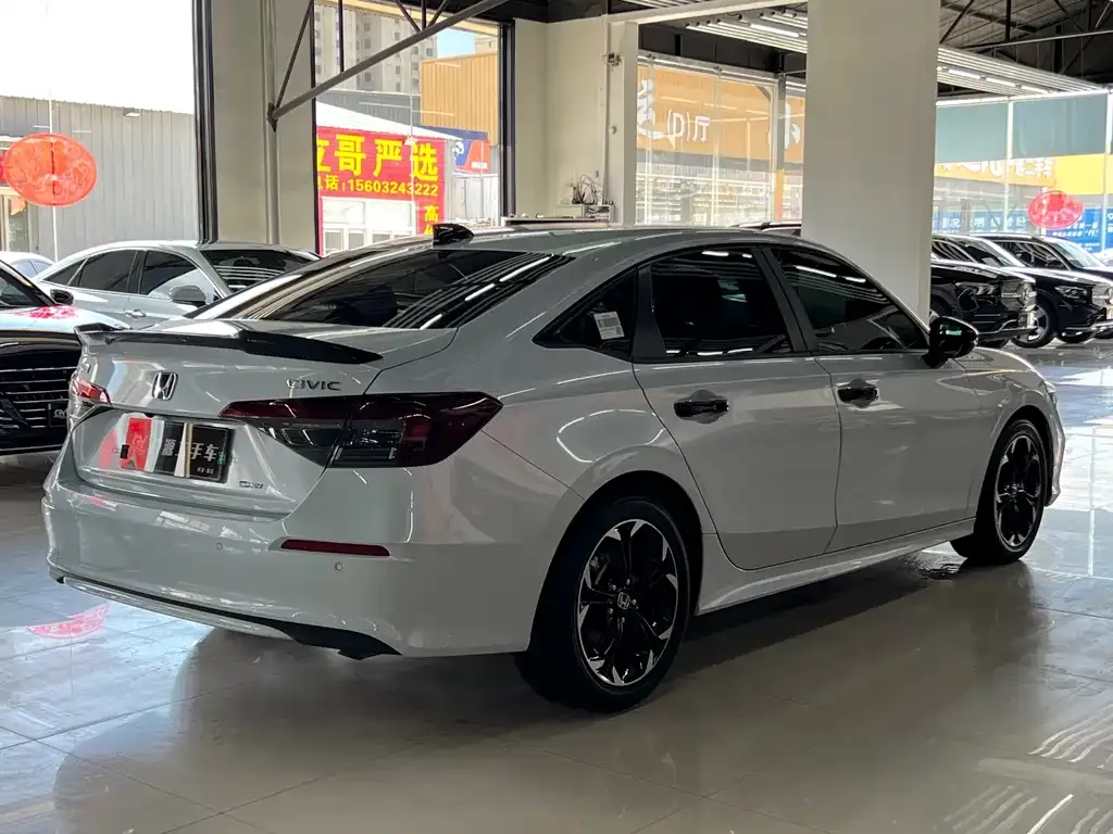Honda Civic — фото 4