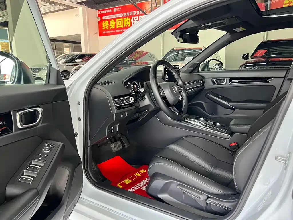 Honda Civic — фото 10