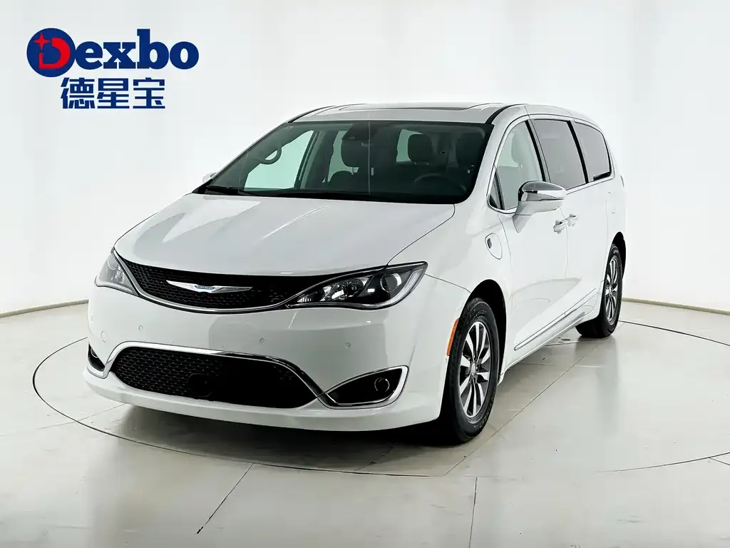 Chrysler Grand Voyager PHEV (Import)