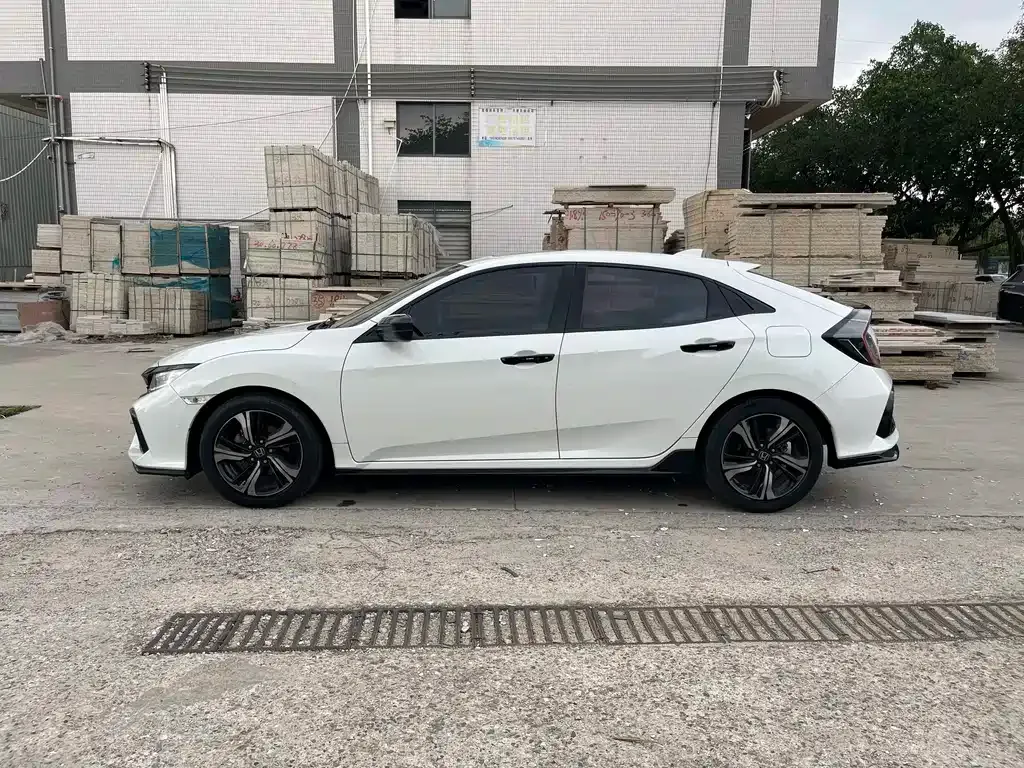 Honda Civic — фото 9