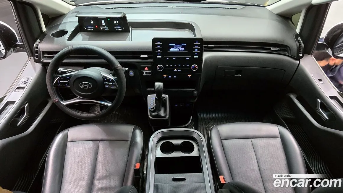 Hyundai Staria — фото 8